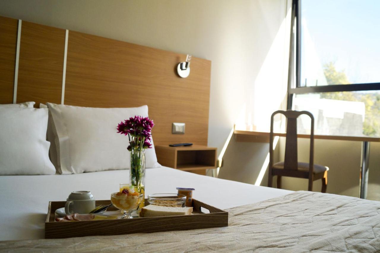Ohiggins Park Hotel *